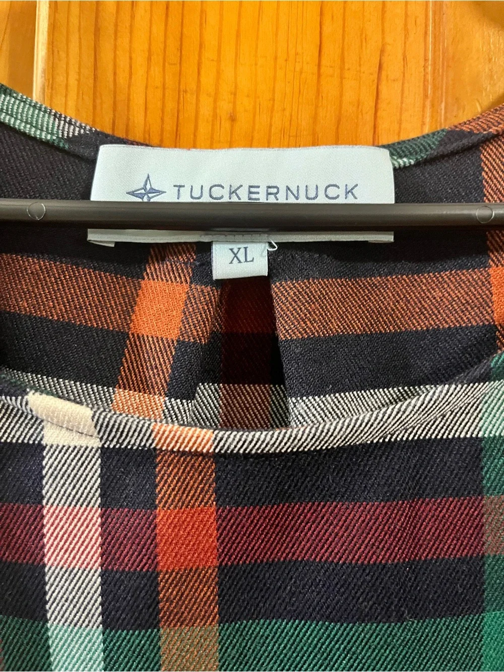 Tuckernuck Women’s L Plaid Puff Sleeve Blouse Blue Tartan Holiday Long Sleeve